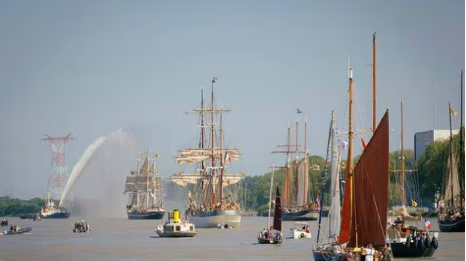 Découvrez avec nous l’événementDébord de Loire 2025